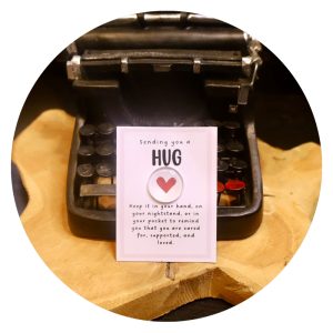 Pockethug | Rood Hartje