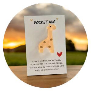 Pockethug | Giraffe