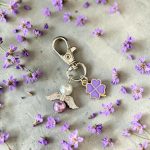 Pocket Hug A little something Paars engeltje met klaver
